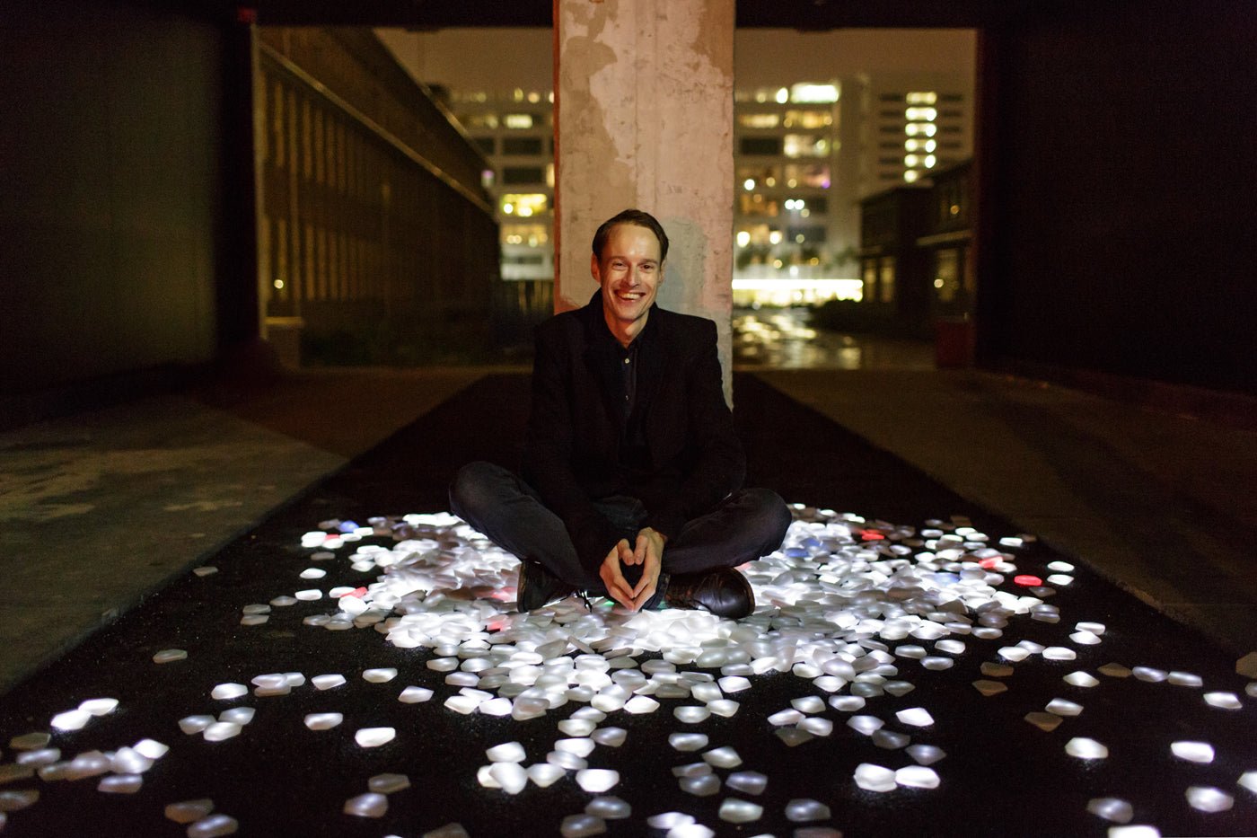 Daan Roosegaarde shines again - gimmii