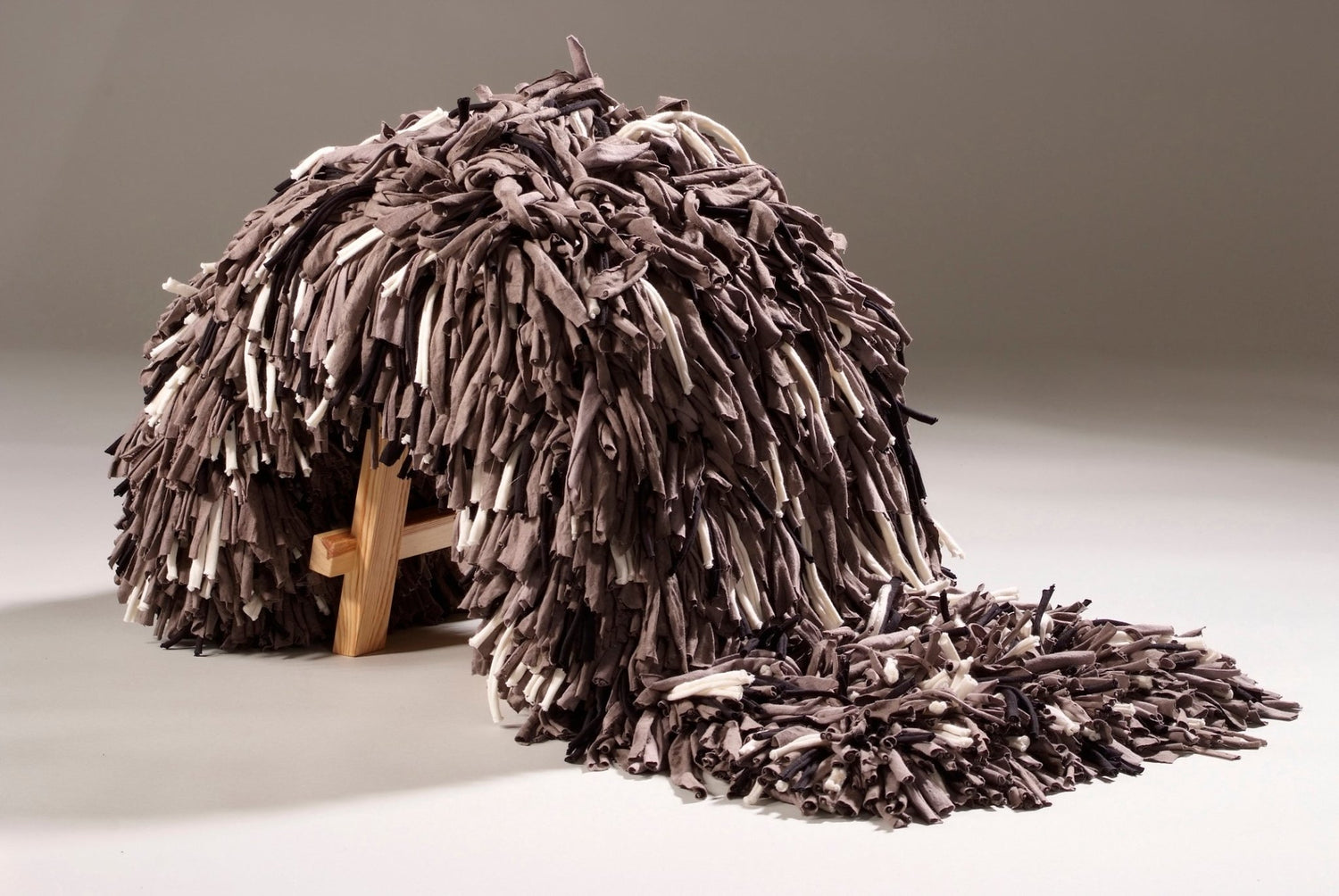 Funky Dread Stool van Jolanda van Goor - gimmii