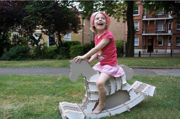 Reggie het eco-hobbelpaard - gimmii