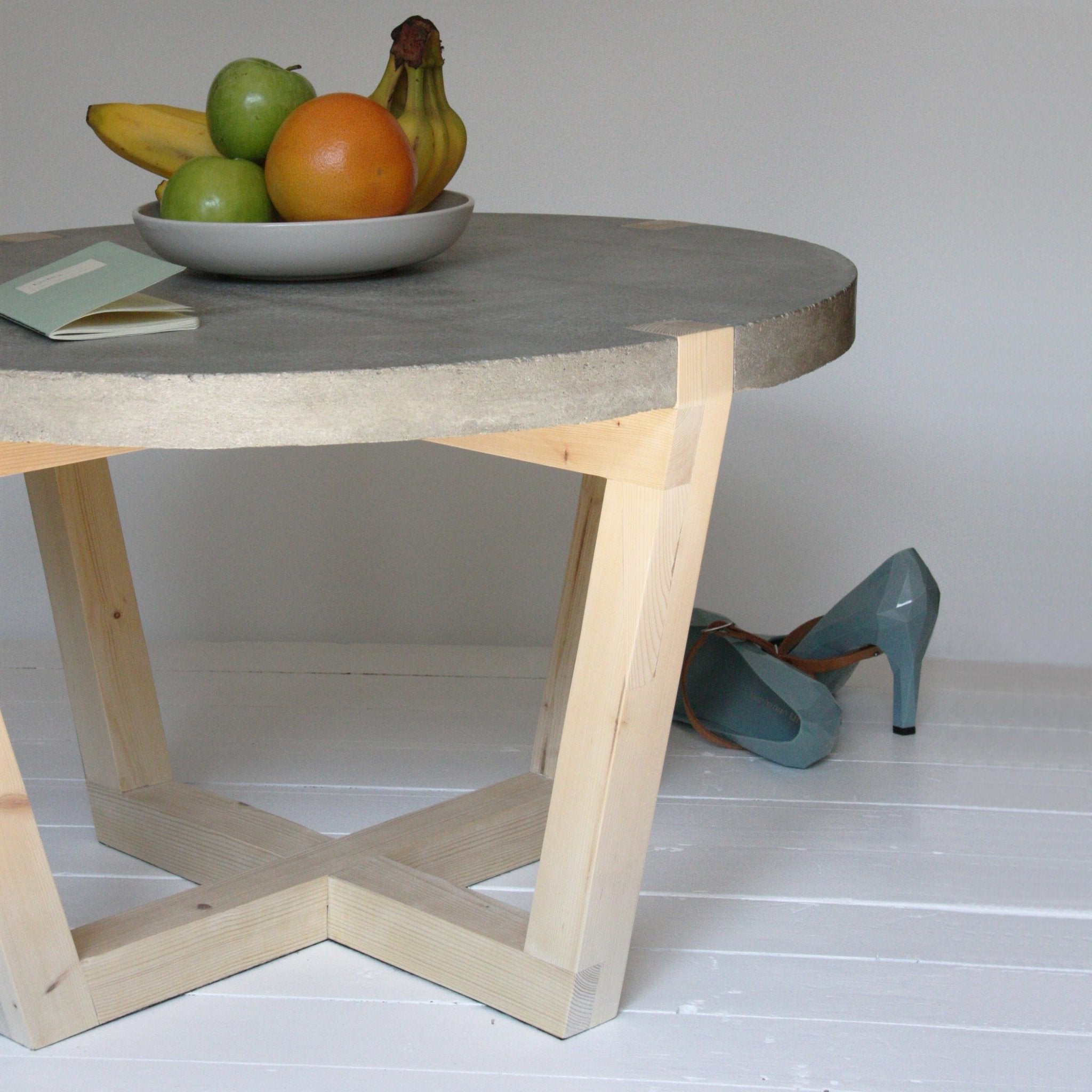 Rocky solid stoere Stolik - gimmii
