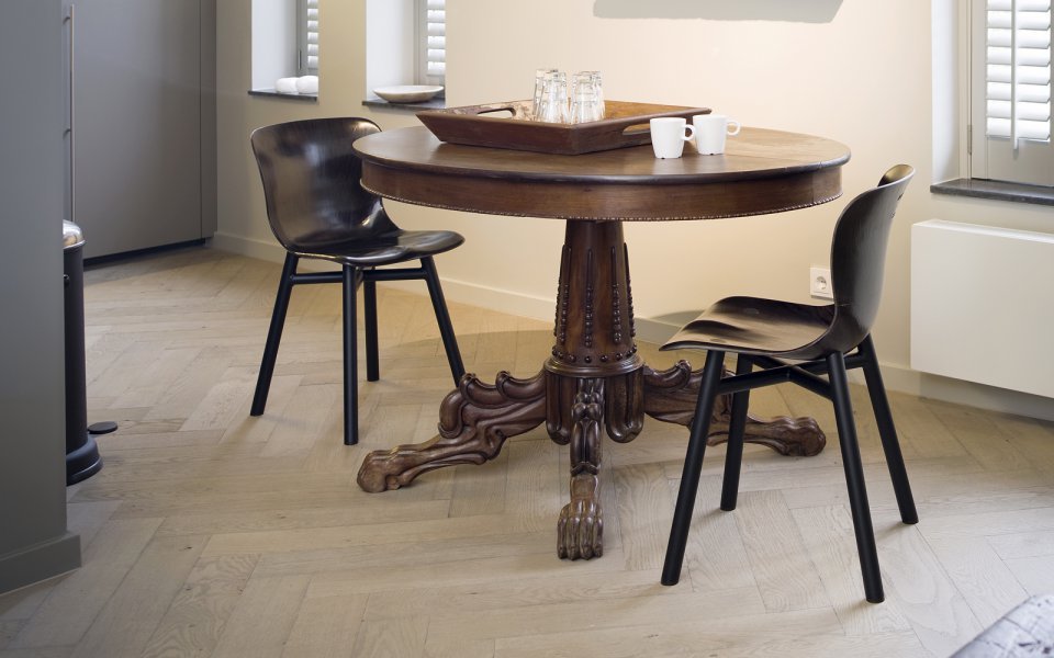 Functionals Wendela chair - gimmiiFunctionals