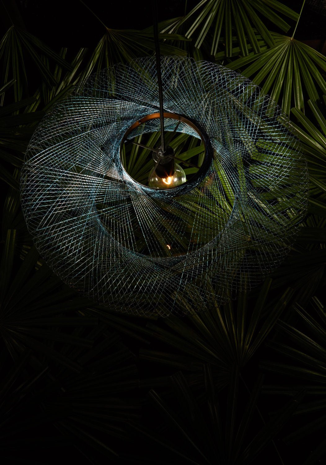 Iridescent black hanglamp - gimmiiAtelier Robotiq