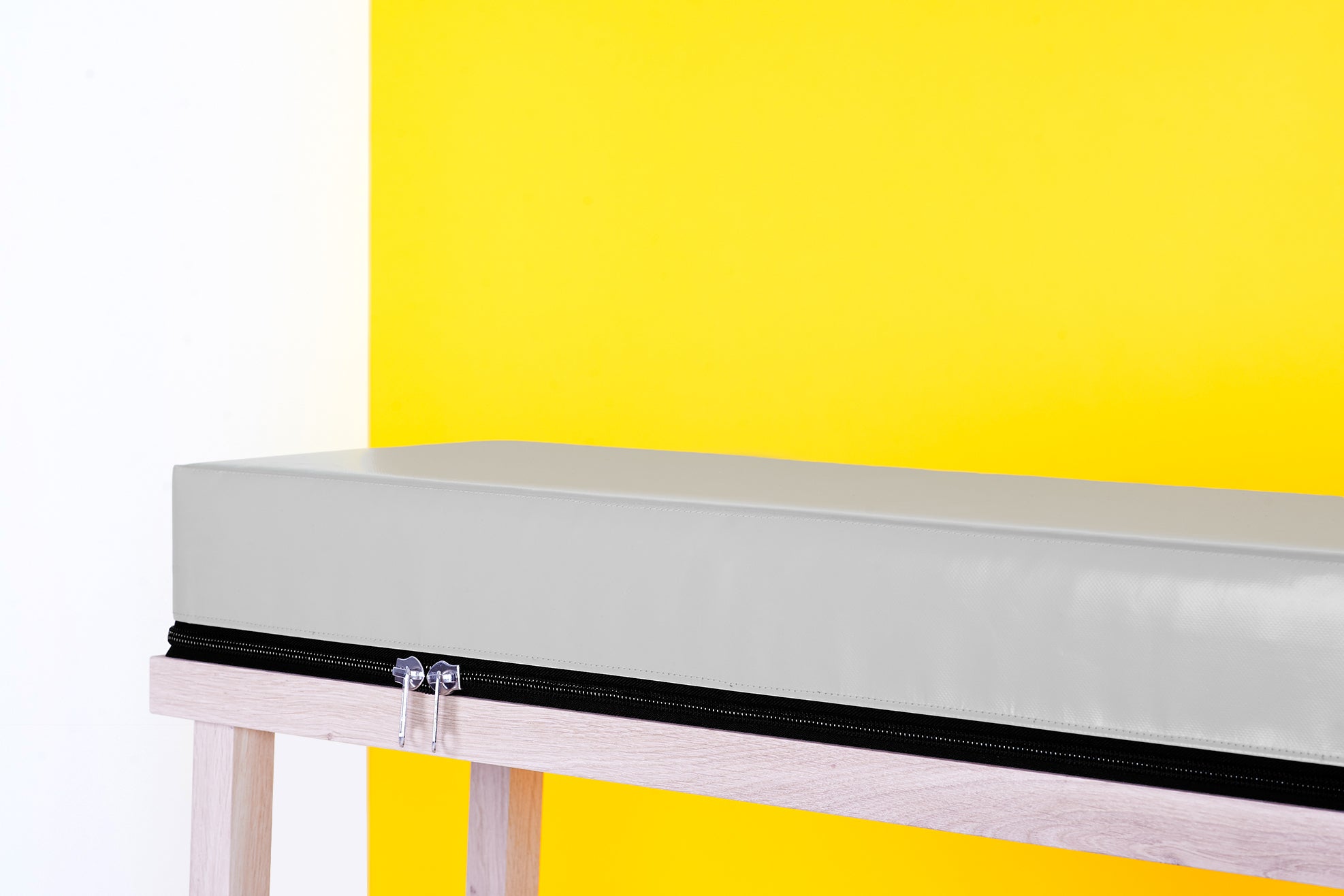 Truecolors barbench - gimmiiVisser en Meijwaard