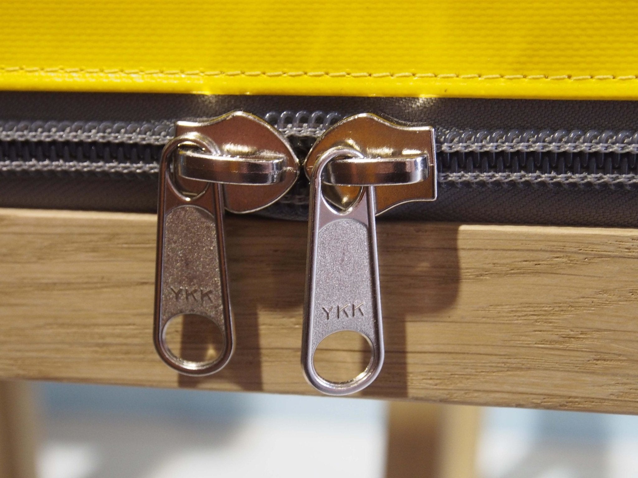 Truecolors bench - gimmiiVisser en Meijwaard