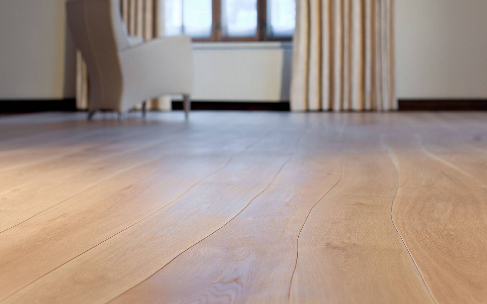 Bolefloor vloer met natuurlijk gewelfde planken - gimmii