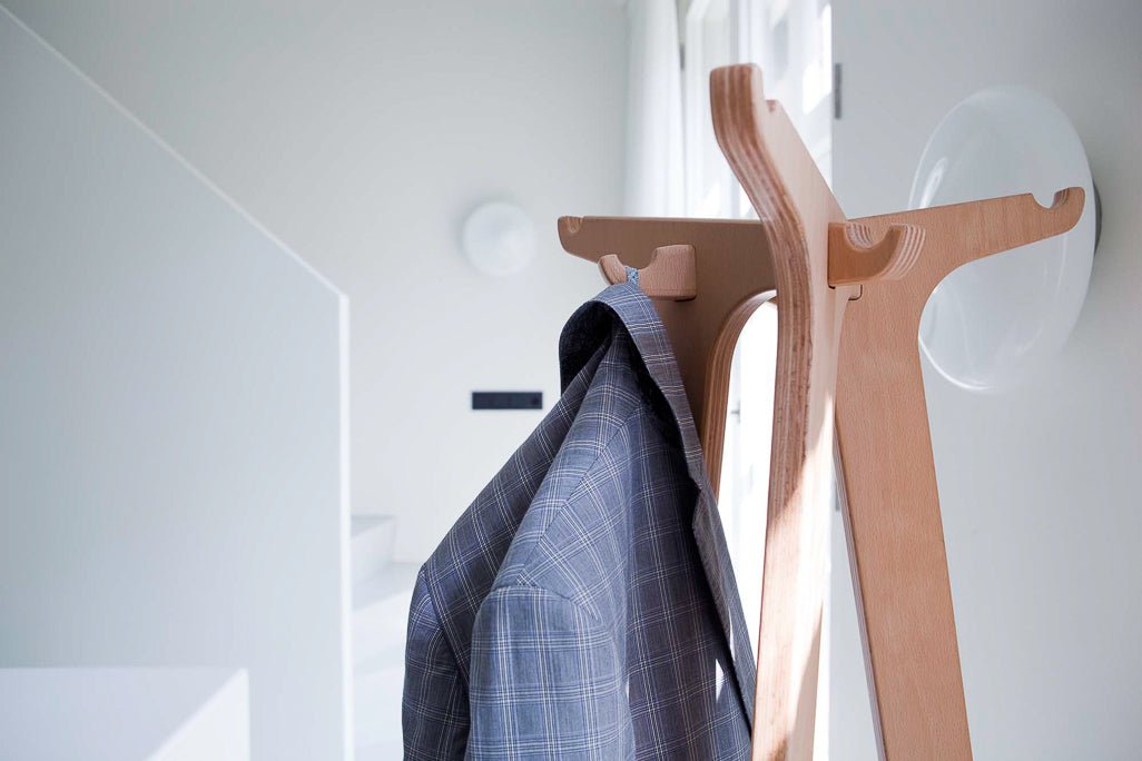 Kapstok Coat Stand; minimalistische ode aan getal 1 - gimmii