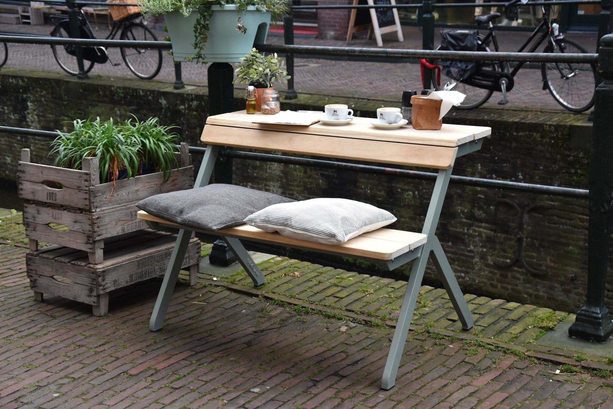 Tablebench 2 or 4 seater - gimmiigimmii